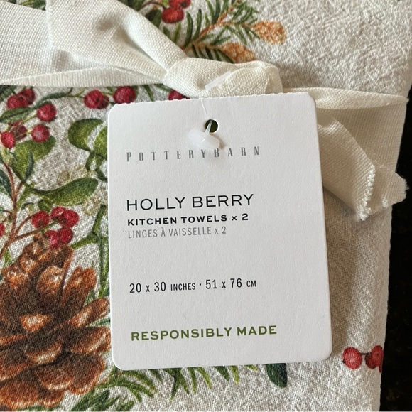 New Pottery Barn Holly Berry Tea Towels - Set of 2, Christmas, Winter, Holiday - Picture 12 of 15